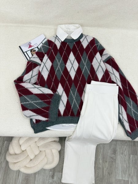 بلوزة تريكو